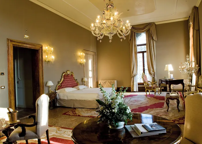 Ca' Sagredo Hotel 5*