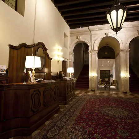Szálloda Ca' Sagredo 5*