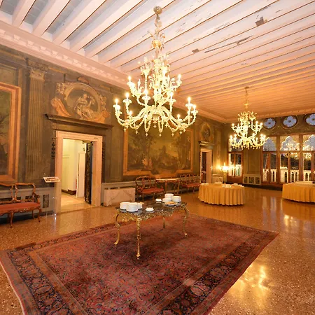 Ca' Sagredo Szálloda 5*