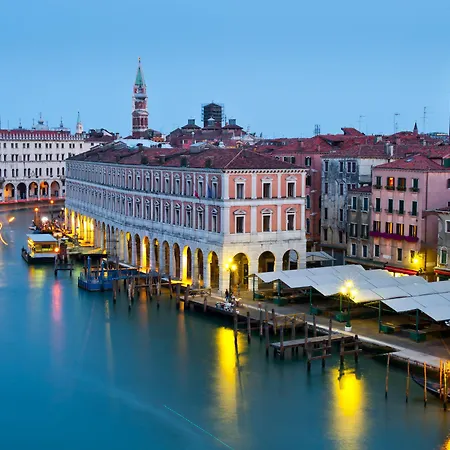 萨赛格雷多酒店 酒店